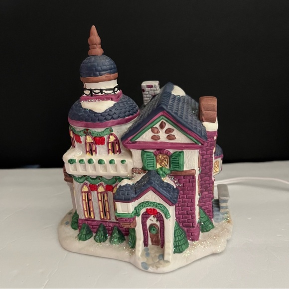 Vintage Ceramic Christmas Church Holiday Village Lighted Building House - Picture 1 of 11